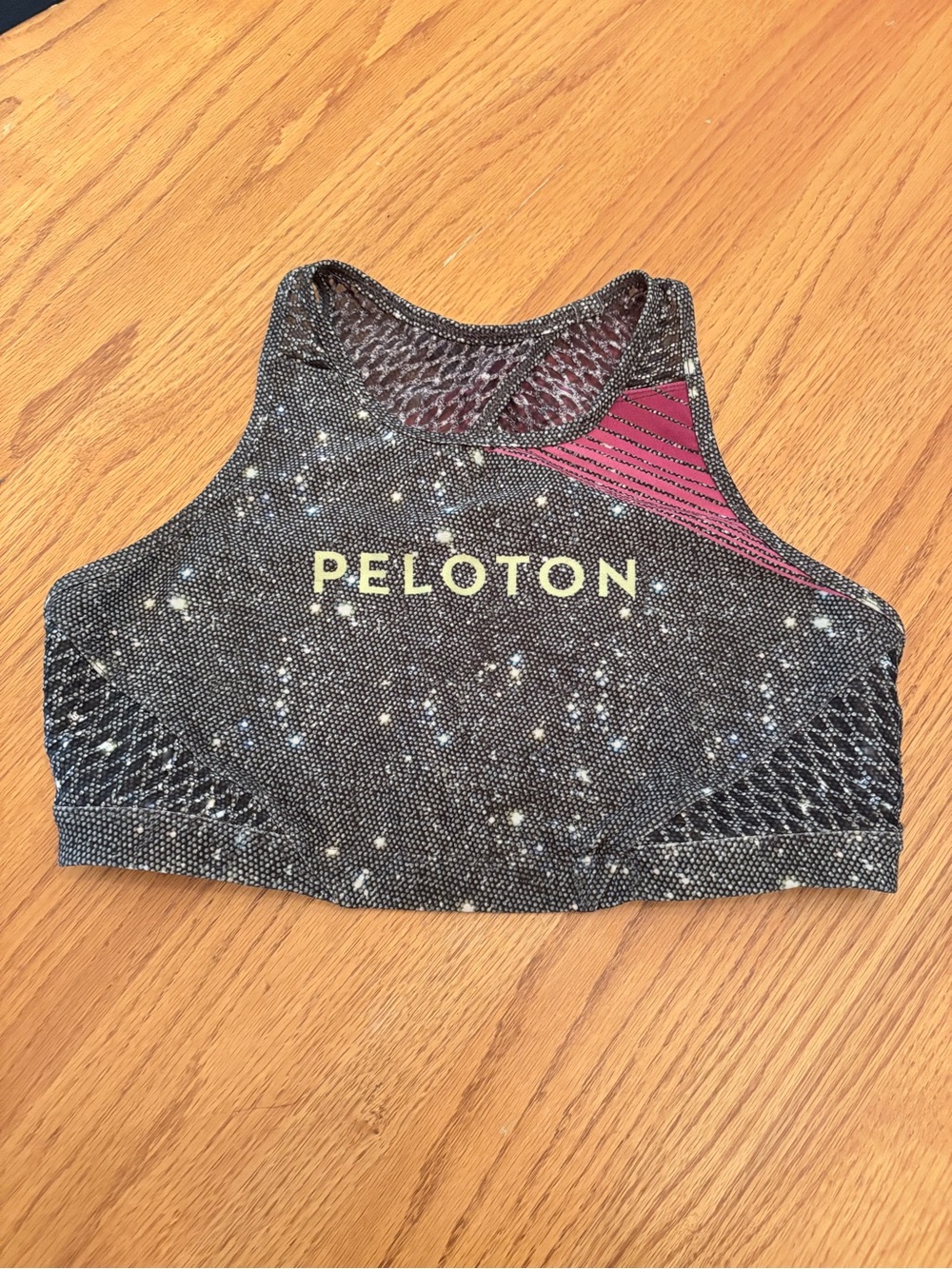 Peloton High Neck Sports Bra 2.0 Holy Green Girls Night Out Sparkle